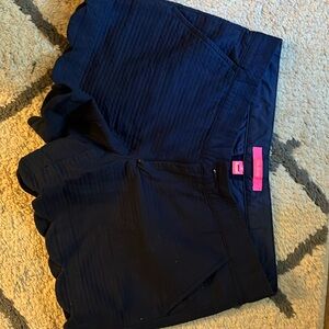Lilly Pulitzer buttercup shorts navy size 2 excellent
